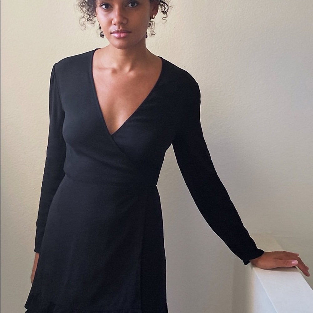Aritzia Sunday Best Marion Dress (Black, NWT)